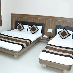 Konark Near Igi Airport Hotel